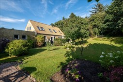 Til salg hos EDC Ejendomsgruppen Struer: Villa omgivet af smuk natur