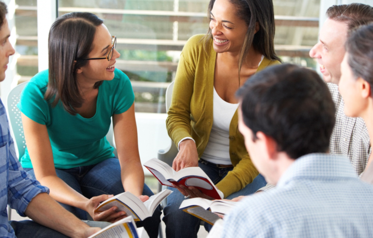 Kom til den første læsekreds med digte nogensinde på Viby Bibliotek