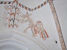 Oplev middelalderens kalkmalerier på Dyssegård Bibliotek