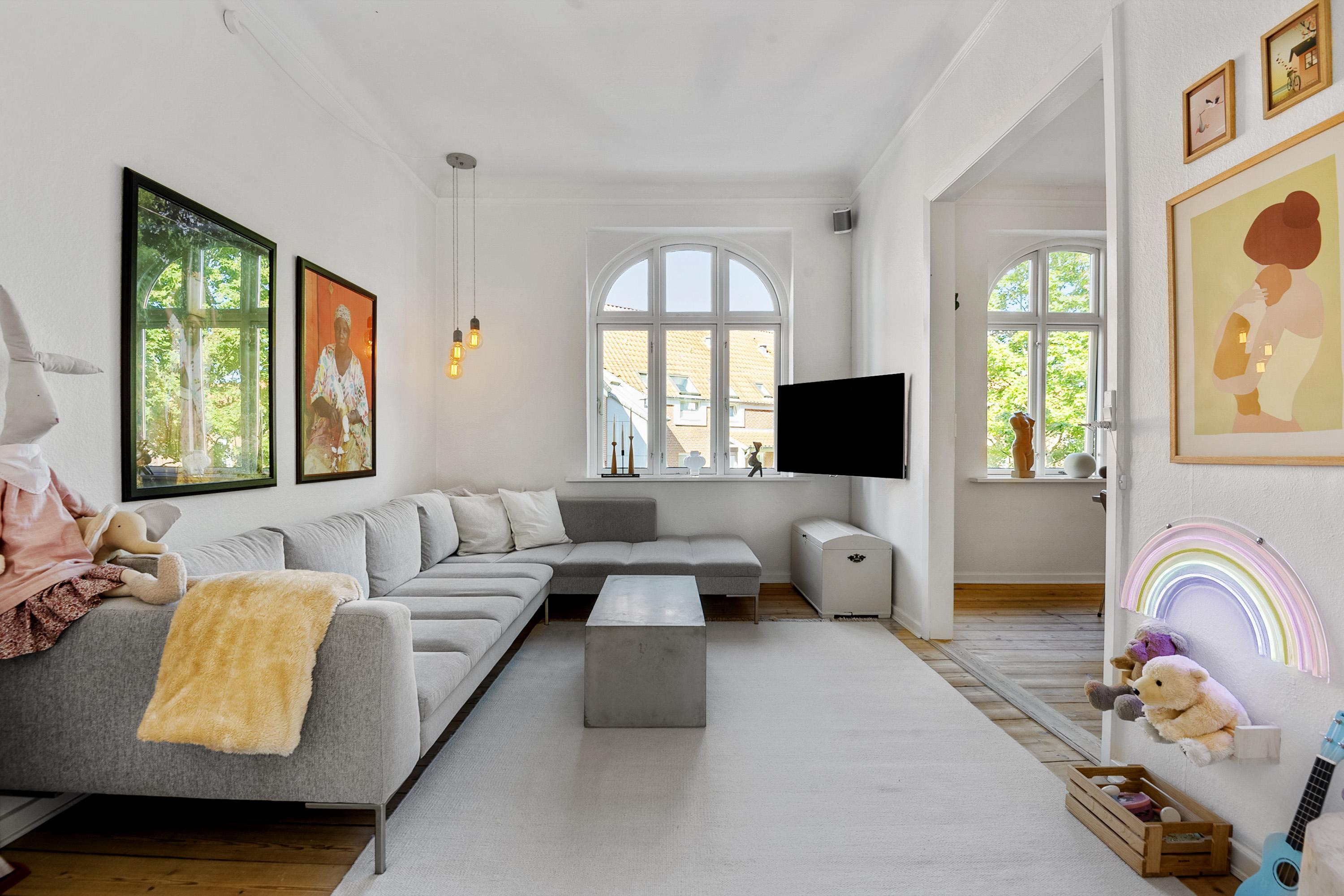 Charmerende herskabslejlighed i hjertet af Esbjerg  Spangsbjerggade 3, 1. th.