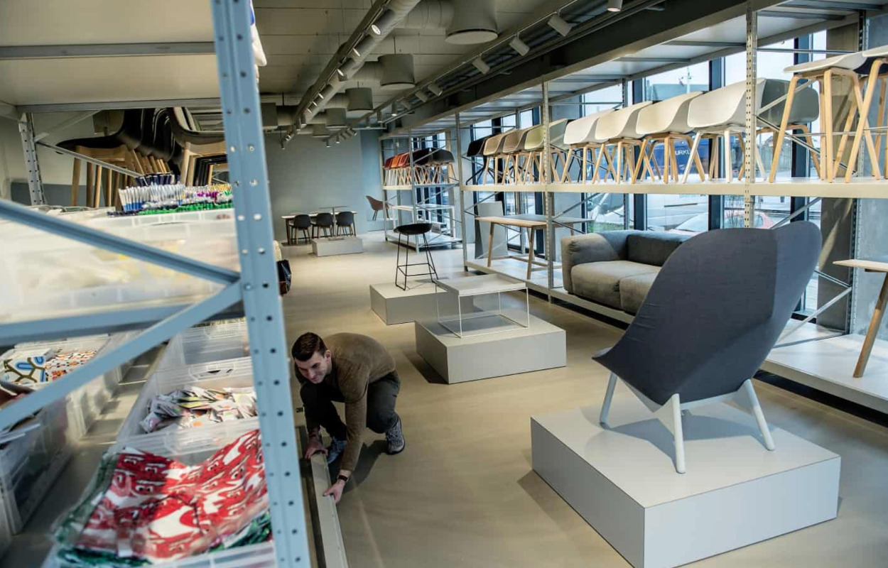 Marked med designervarer til halv pris