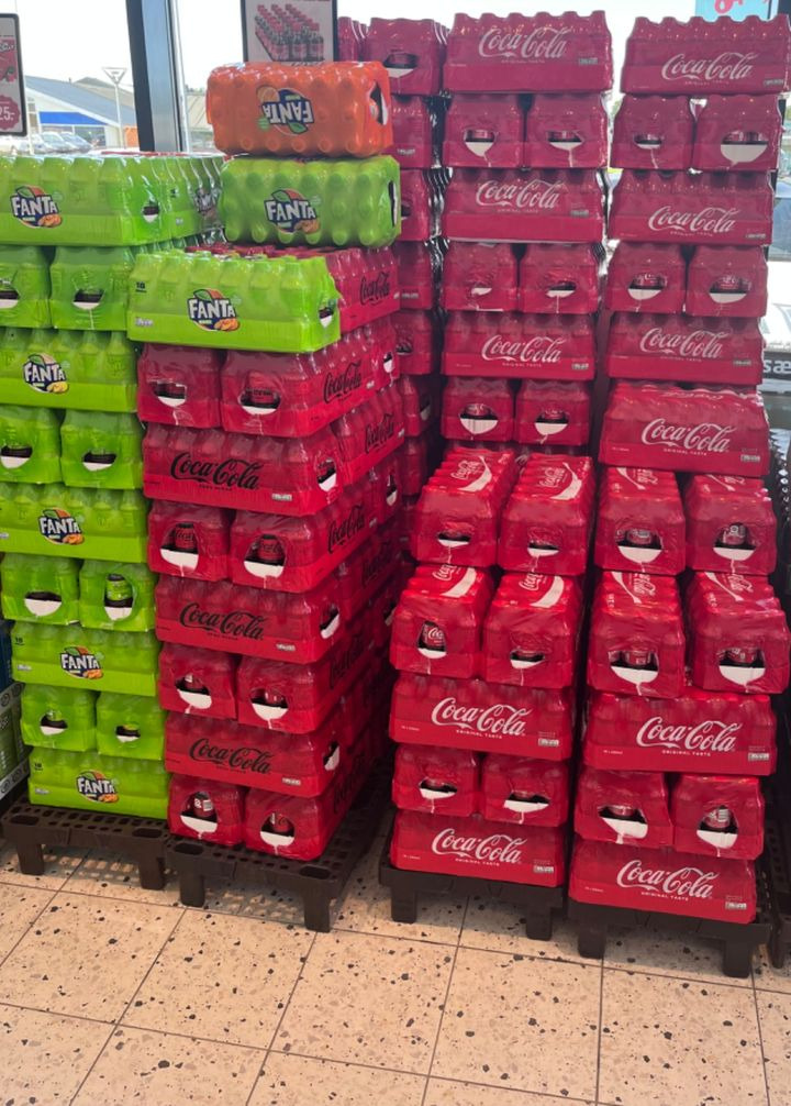 Meny Hobro tilbyder Coca Cola og Fanta til skarp pris