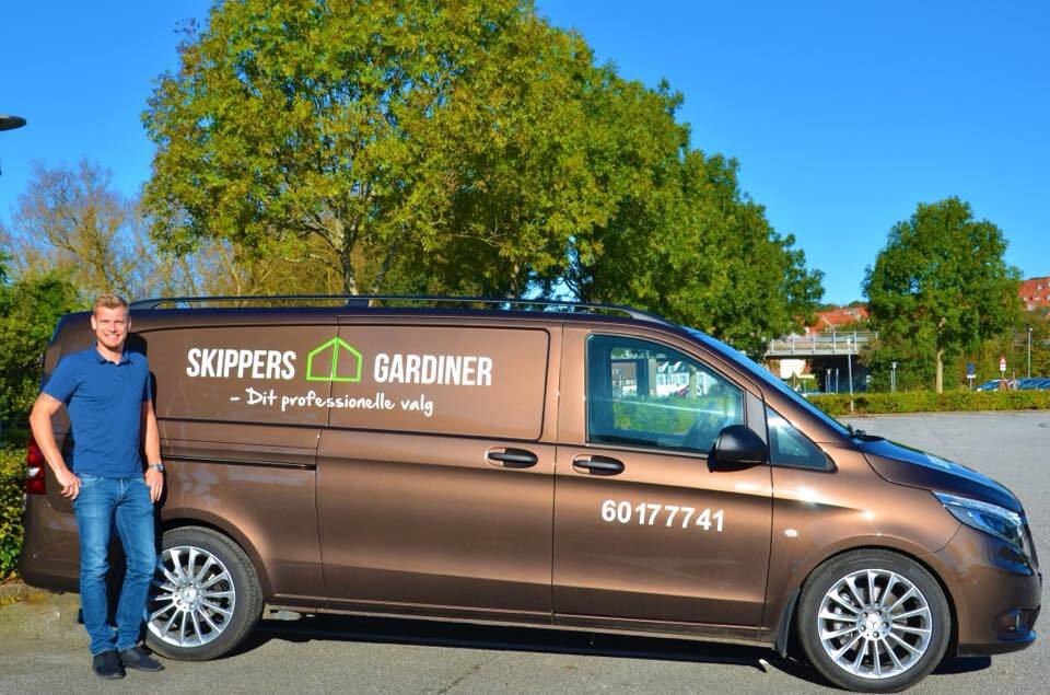 Skippers Gardiner: En hånd til de lokale