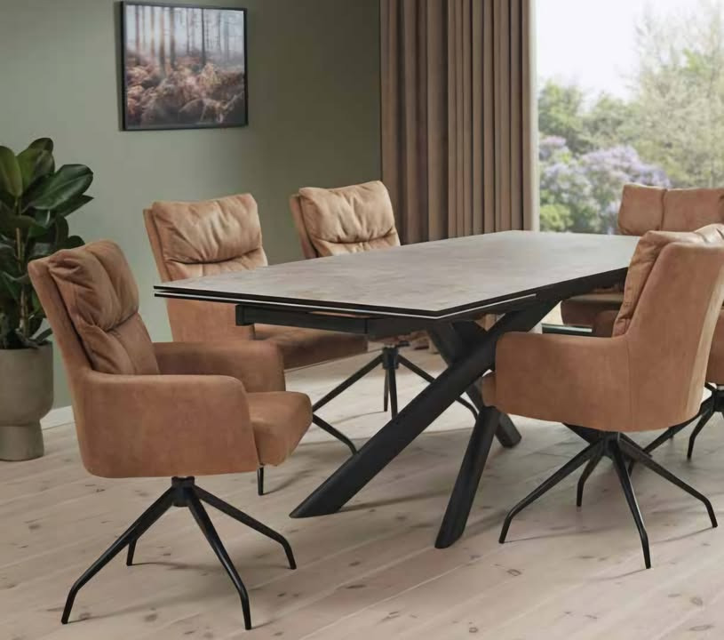 Hovelind Møbler holder åbent i dag fra 10 til 13