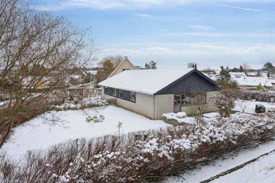 Stationsvej 31 og 1 anden boliger er kommet til salg denne uge i Holmegaard - se boligerne her.