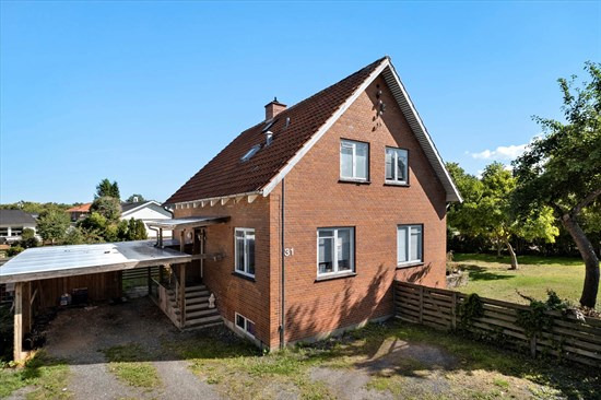Hovedgaden 74 er til salg for kun 895.000 kr.: Se de billigste boliger til salg i Regstrup her