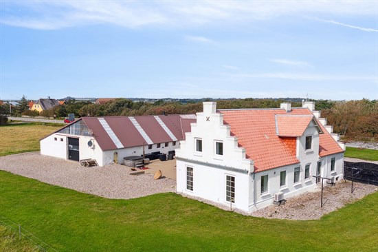 Top 6 over dyreste boliger til salg i Thyholm. Priser op til 5.650.000 kr