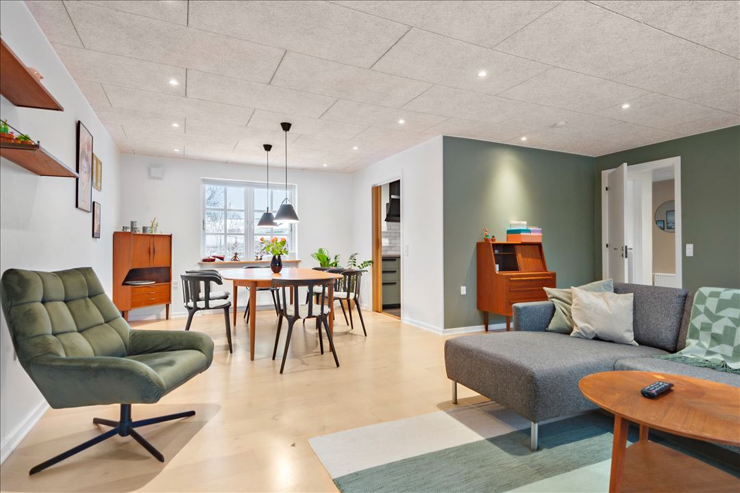 Til salg hos EDC Torben Larsen: Moderniseret bolig med dejlig udsigt