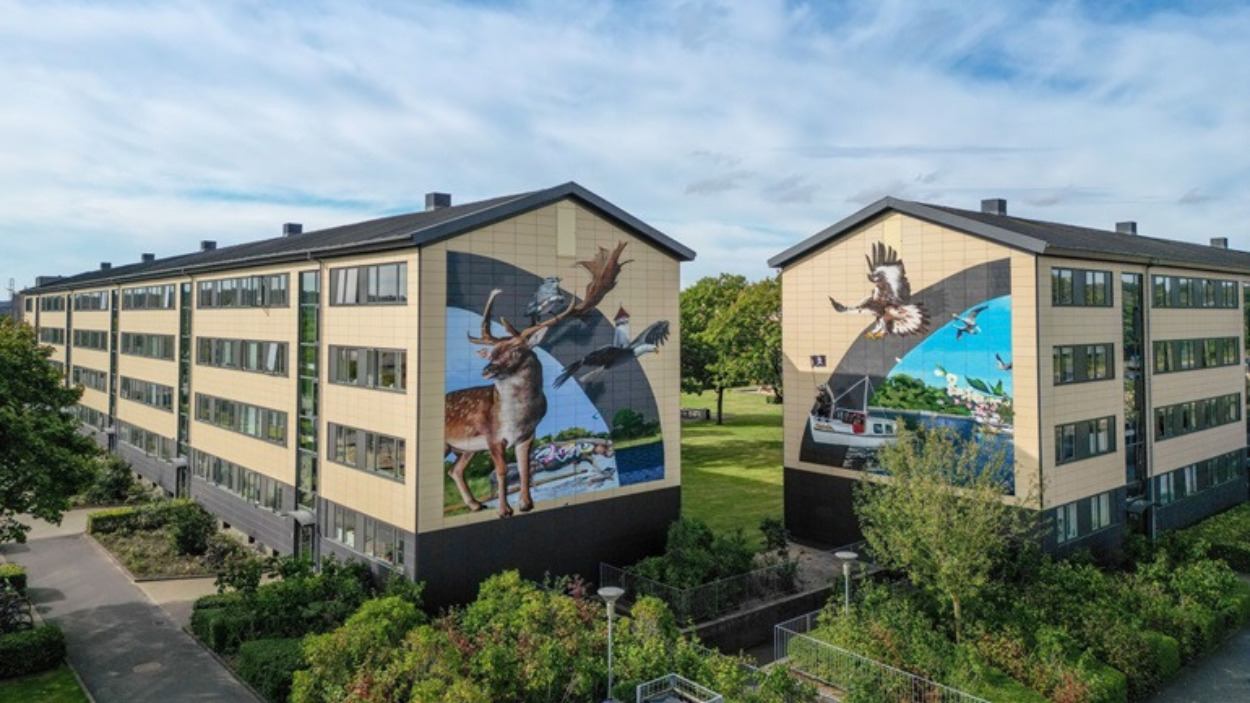 Silkeborg Gadekunst Festival 2022 slutter af et med dobbelt gavlmaleri