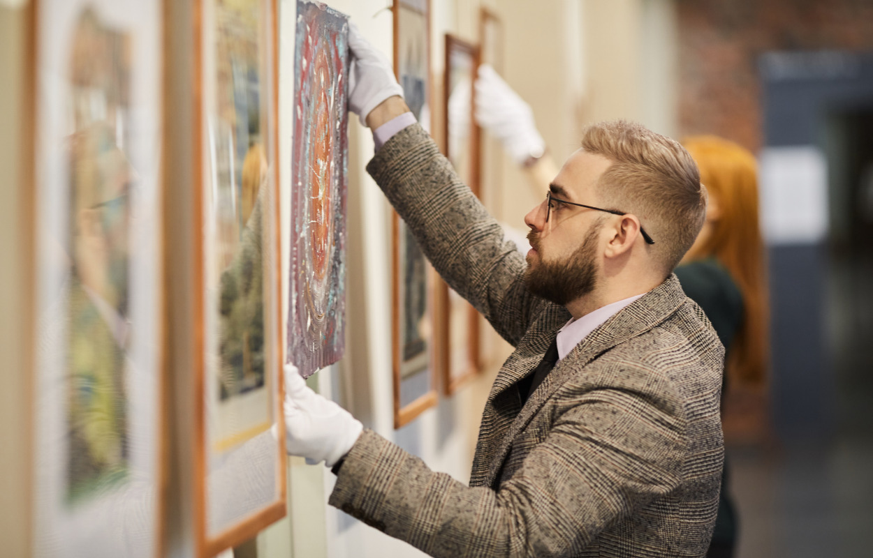 Stor påskeudstilling af malerier