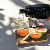 Lahvino Wine & Spirits introducerer Butterfly Cannon Winged King Reposado tequila i unik keramik karaffel