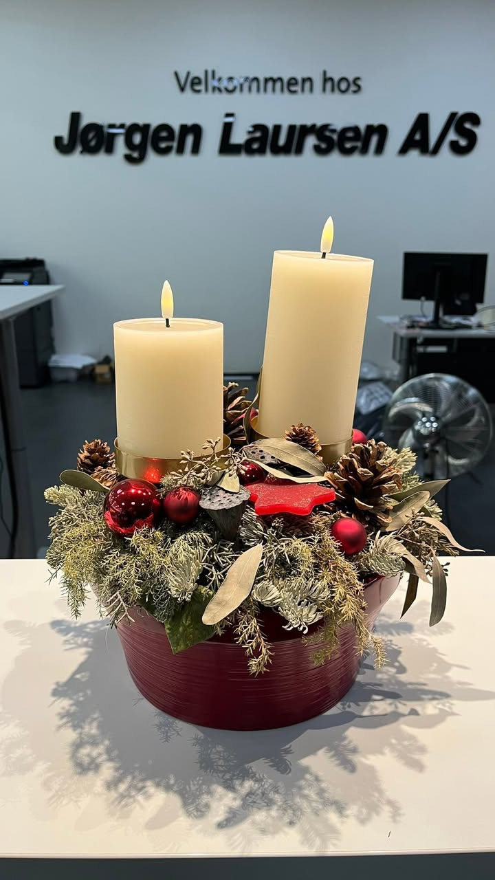 Julehygge og bilkig hos Jørgen Laursen A/S i Skive