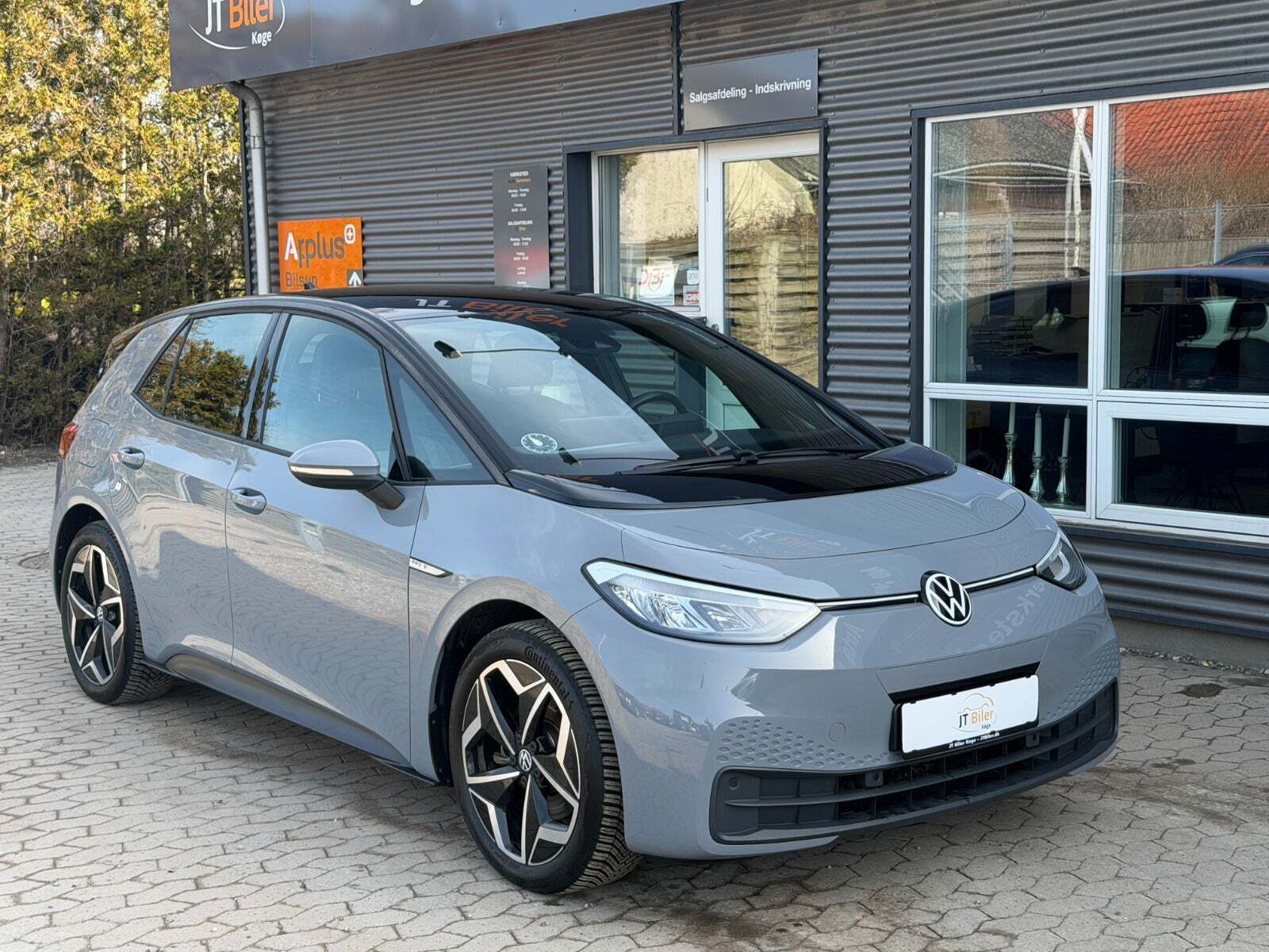 Biler netop sat til salg i Bjæverskov