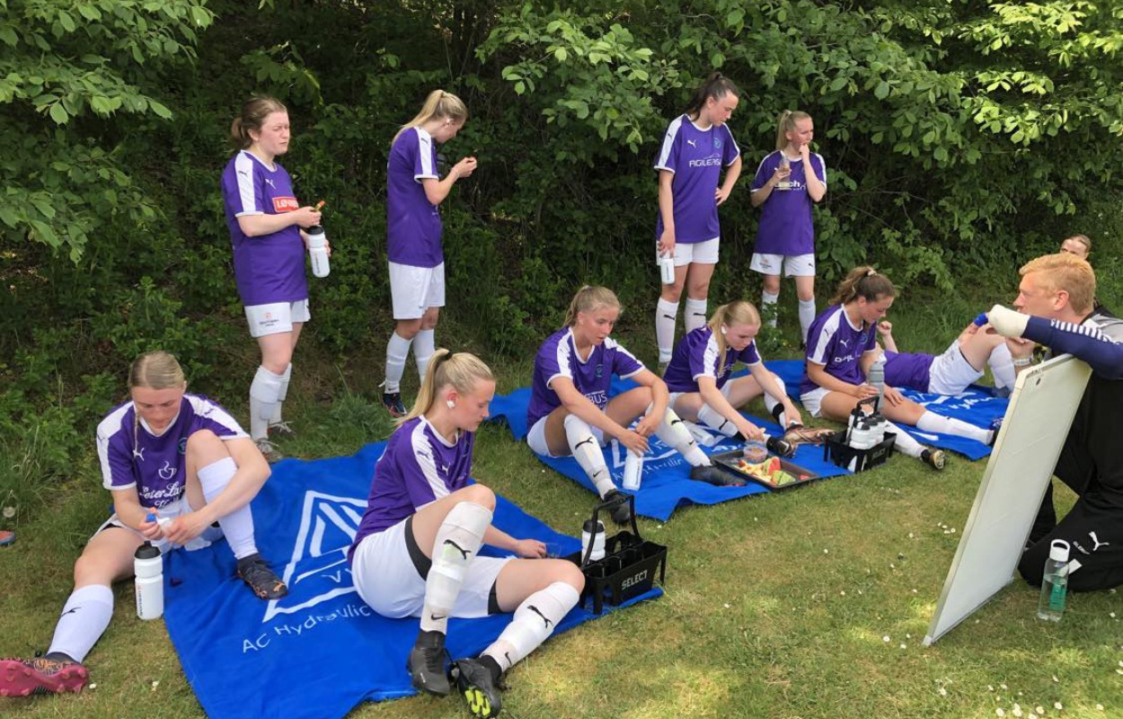 Frida Smed banker tre point hjem til Team Viborg: “Hun var en evig uro for Vejgaard“