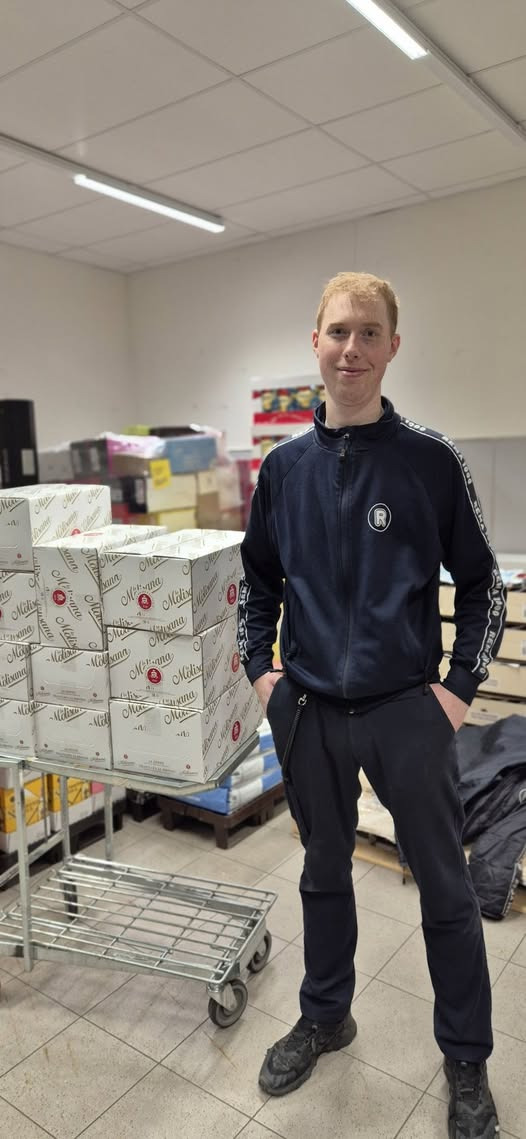 Oscar tager næste skridt på REMA 1000-rejsen: Fra souschef i Slots Bjergby til ny udfordring i Kalundborg