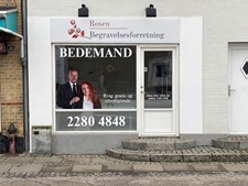 Familien Pedersen bag Rosen Begravelsesforretning skaber personlige afskedsstunder