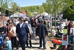 Marked og musik i Krudtværksområdet: En festlig dag for alle