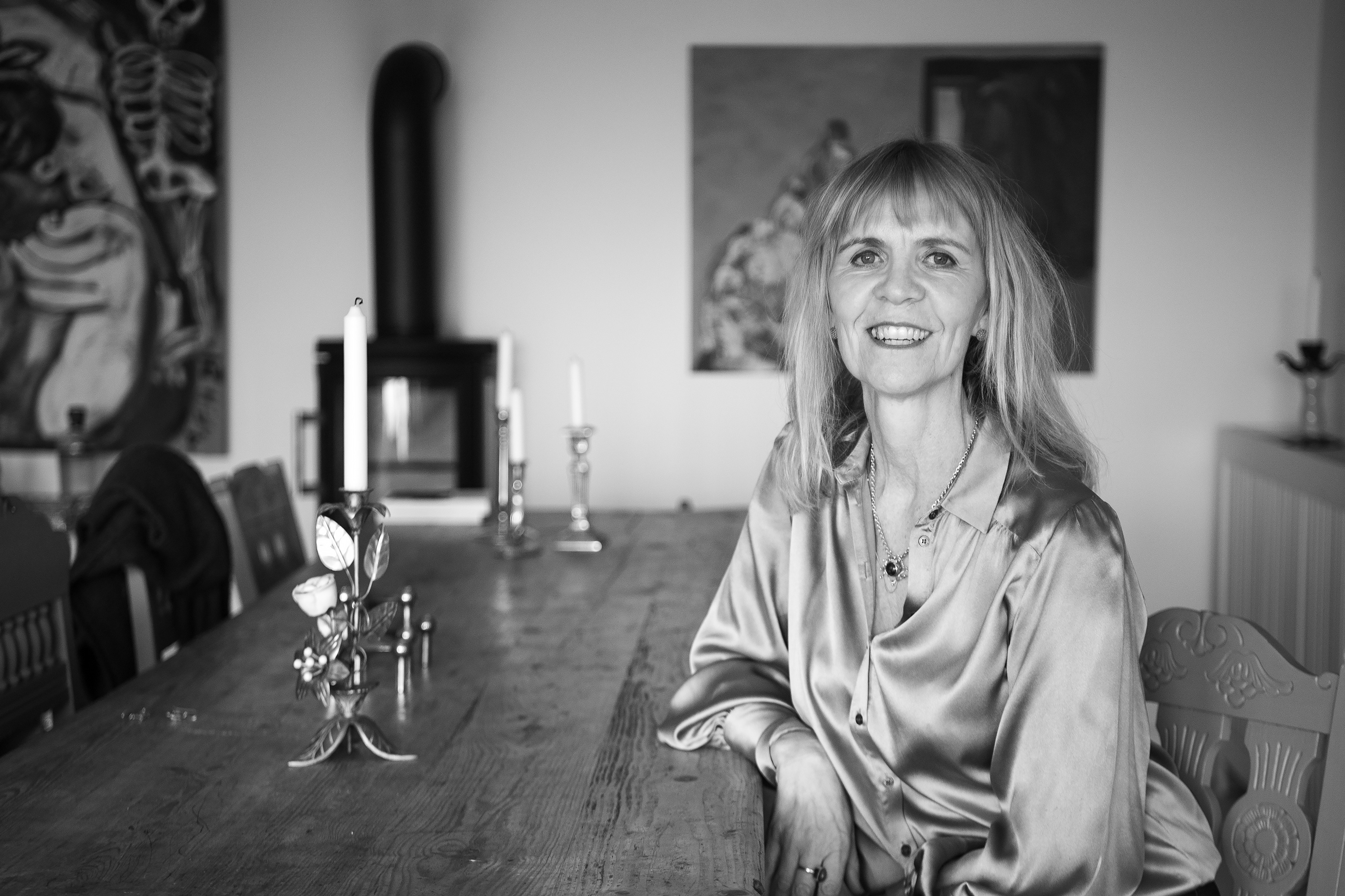 Oplev Hanne Marie Houkjærs debutroman "Lysninger" på Odder Bibliotek