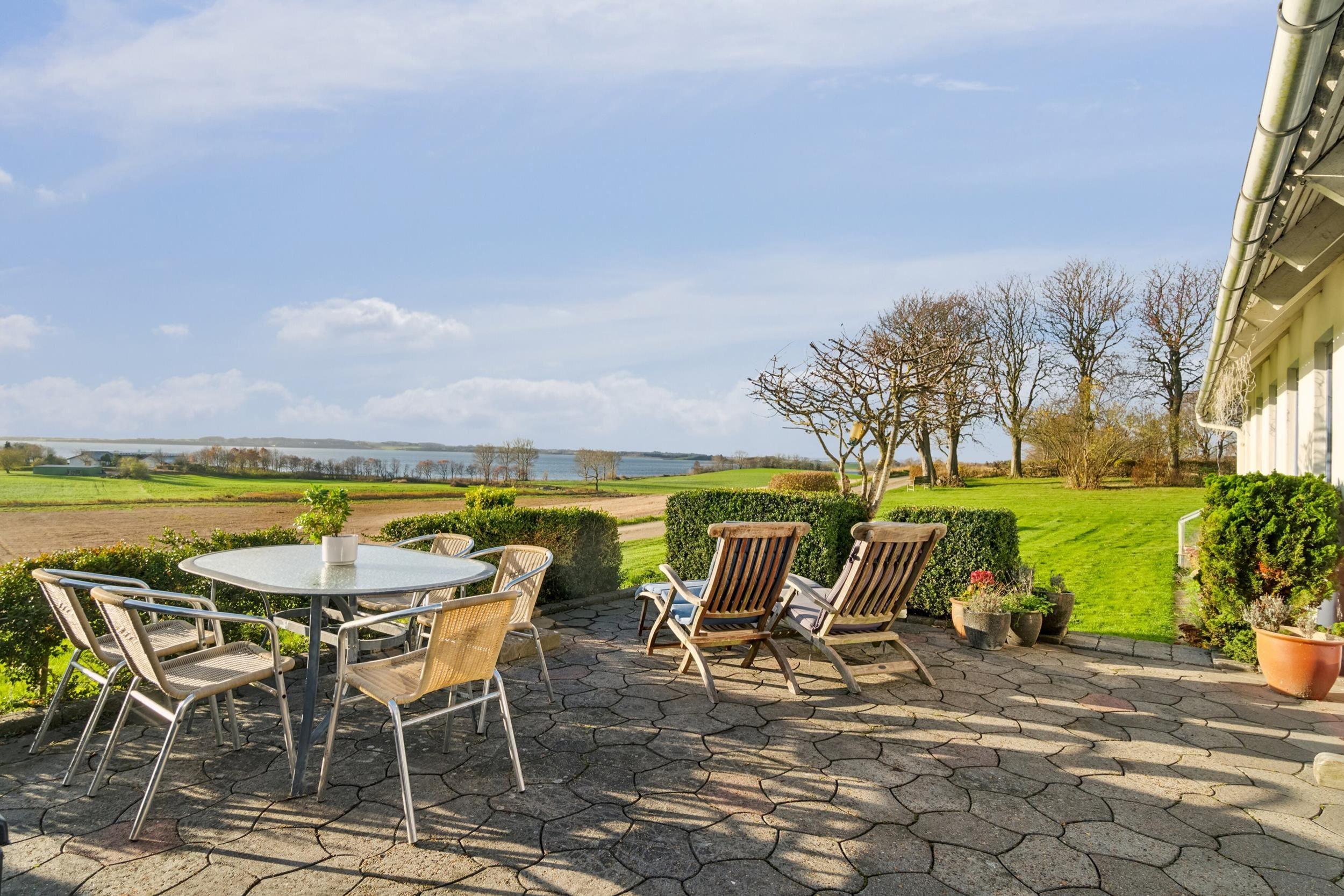 Netop kommet til salg: Rolsø Mark 10 en af Knebels dyreste adresser