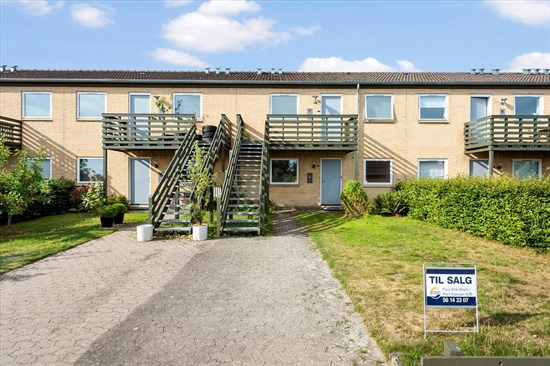 Strandhusene 42 er til salg for kun 1.595.000 kr.: Se de billigste boliger til salg i Greve her