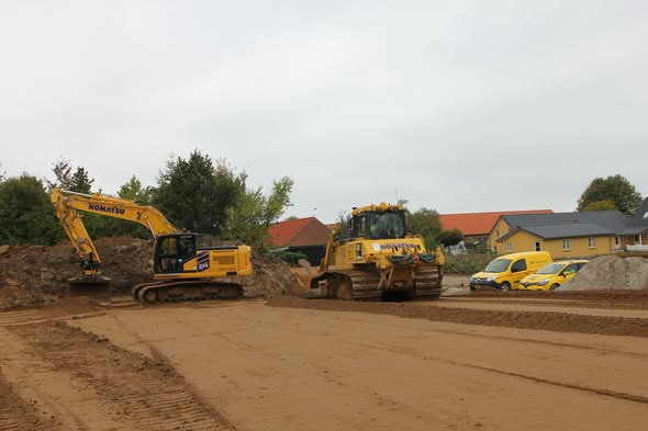 SCANTRUCK A/S leverer ny Komatsu PC220LCi-12 til Ejvind Laursen