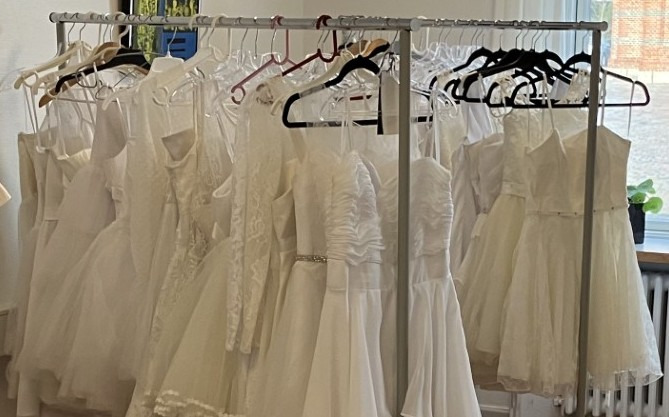 Find dit konfirmationstøj til en god pris i Esbjerg