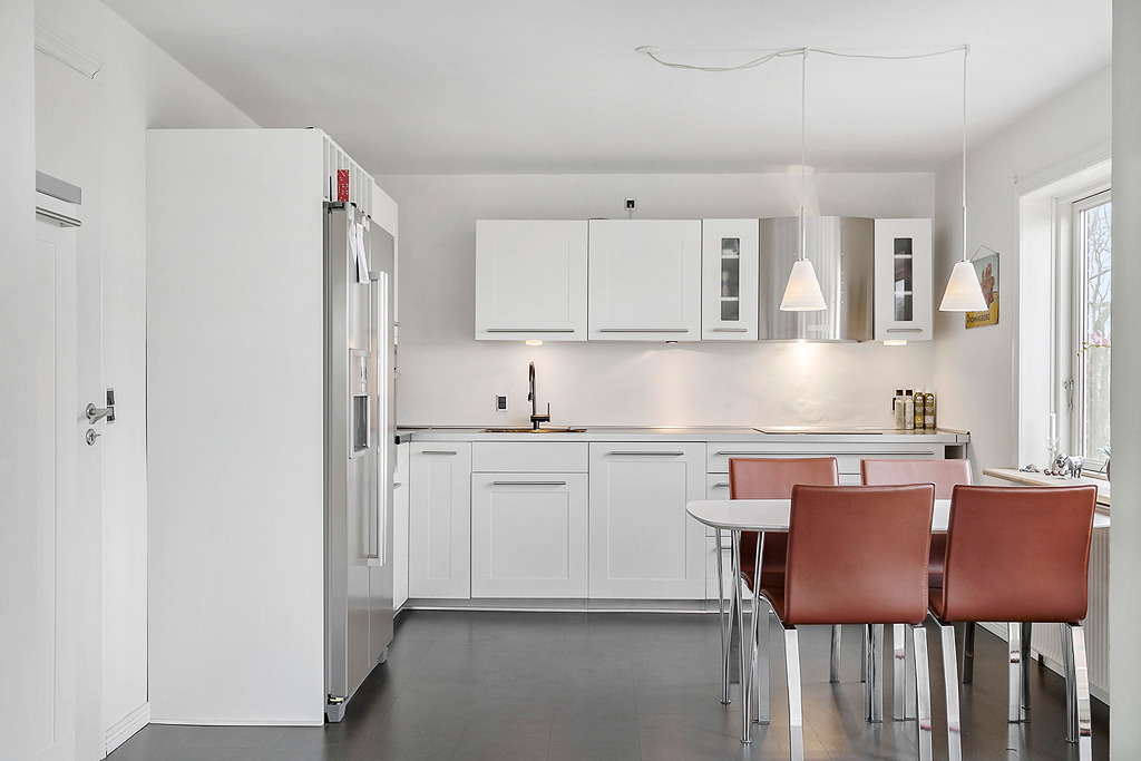 Villa med stort værksted til salg i Odby. Tag et kig her!