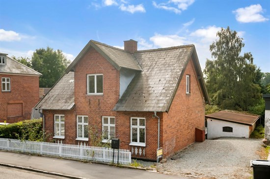 Faxevej 7 til salg for 995.000 kroner - Se 5 andre boliger til salg i Faxe Kommune