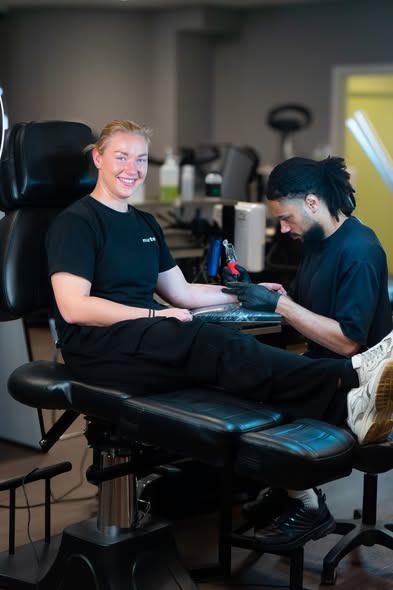 Quentin tilbyder ledige tider i uge 6 hos Tattoo Studio 96 i Aalborg