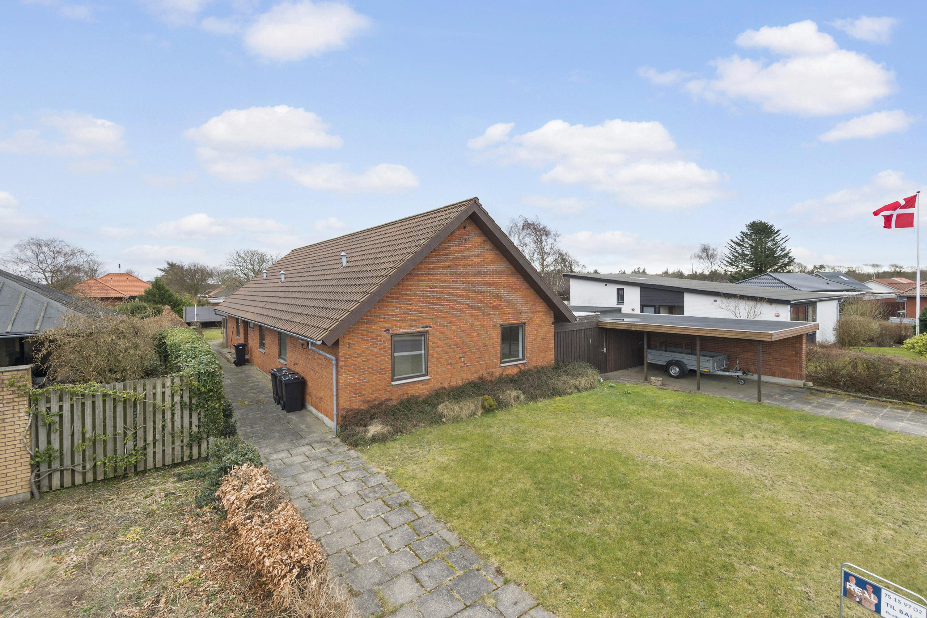 Familievenlig villa i Gl. Gjesing – tæt på natur, skole og byens faciliteter