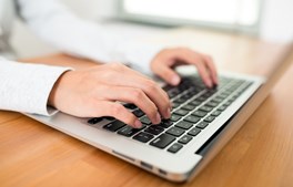 Få hjælp til IT på den digitale café