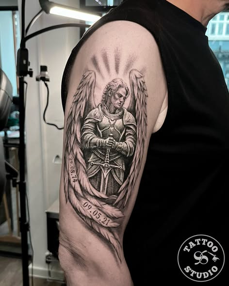 Tattoo Studio 96 Aarhus viser et cover-up med Black & Grey motiv
