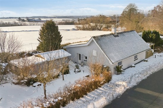 Tåstrupvej 42 er til salg for kun 448.000 kr.: Se de billigste boliger til salg i Hadsten her