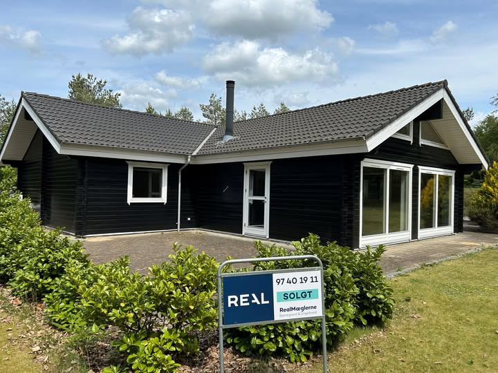 RealMæglerne Holstebro hjælper endnu en sælger videre fra Lilleåvej 91 i Råsted