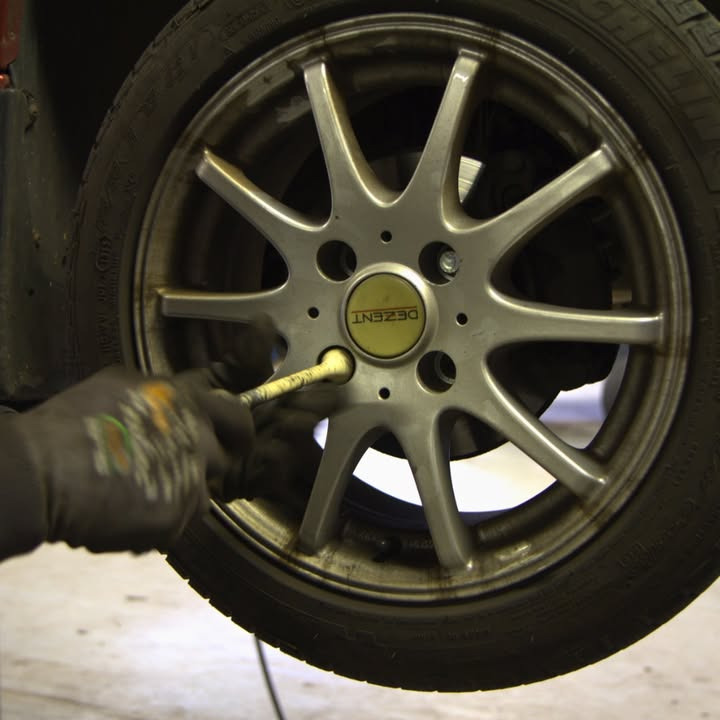 Steffenauer Auto minder om vigtigheden af vinterdæk før frosten kommer