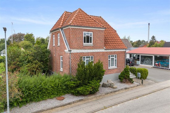 Brøndenvej 134 er til salg for kun 298.000 kr.: Se de billigste boliger til salg i Dybvad her