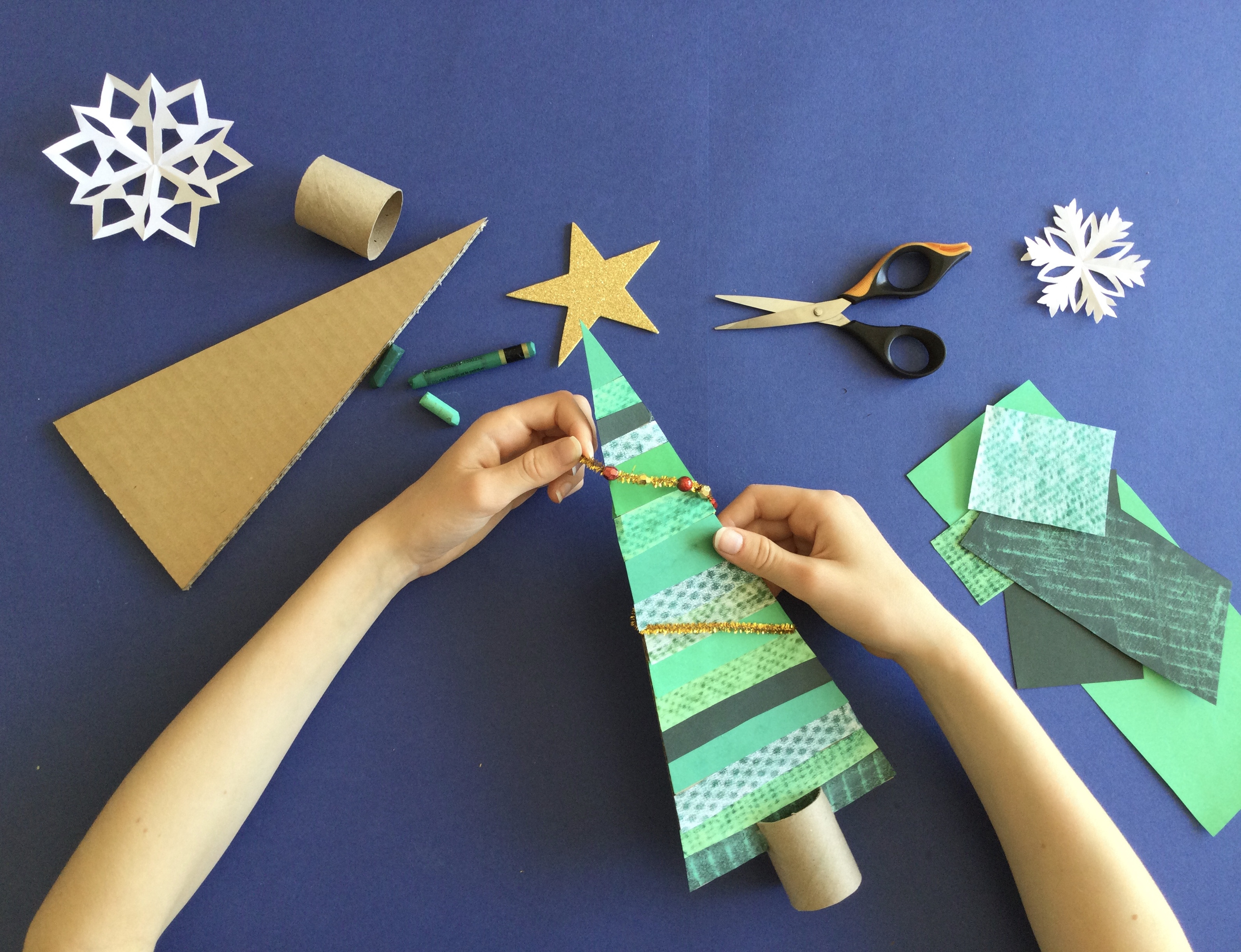 Lav dit eget julepynt med kunstnerduoen ET ANDET STED