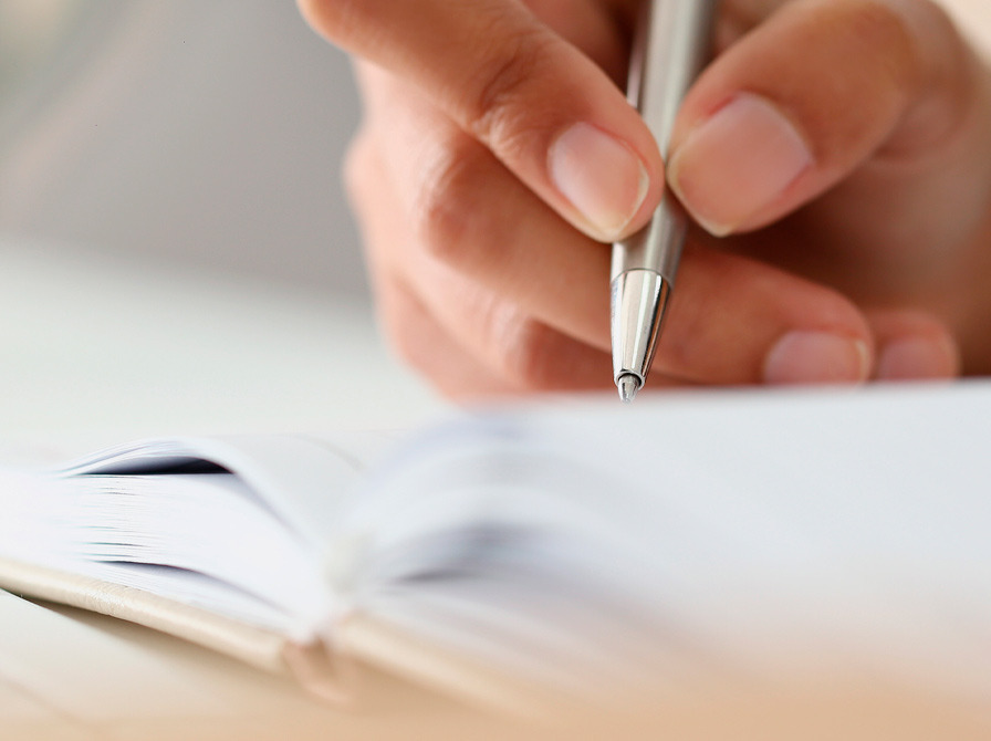 Oplev fællessang og skrivefællesskab på Randers Bibliotek