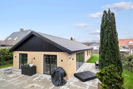 Selskovvej 11B og 2 andre boliger er kommet til salg denne uge i Hillerød - se boligerne her.