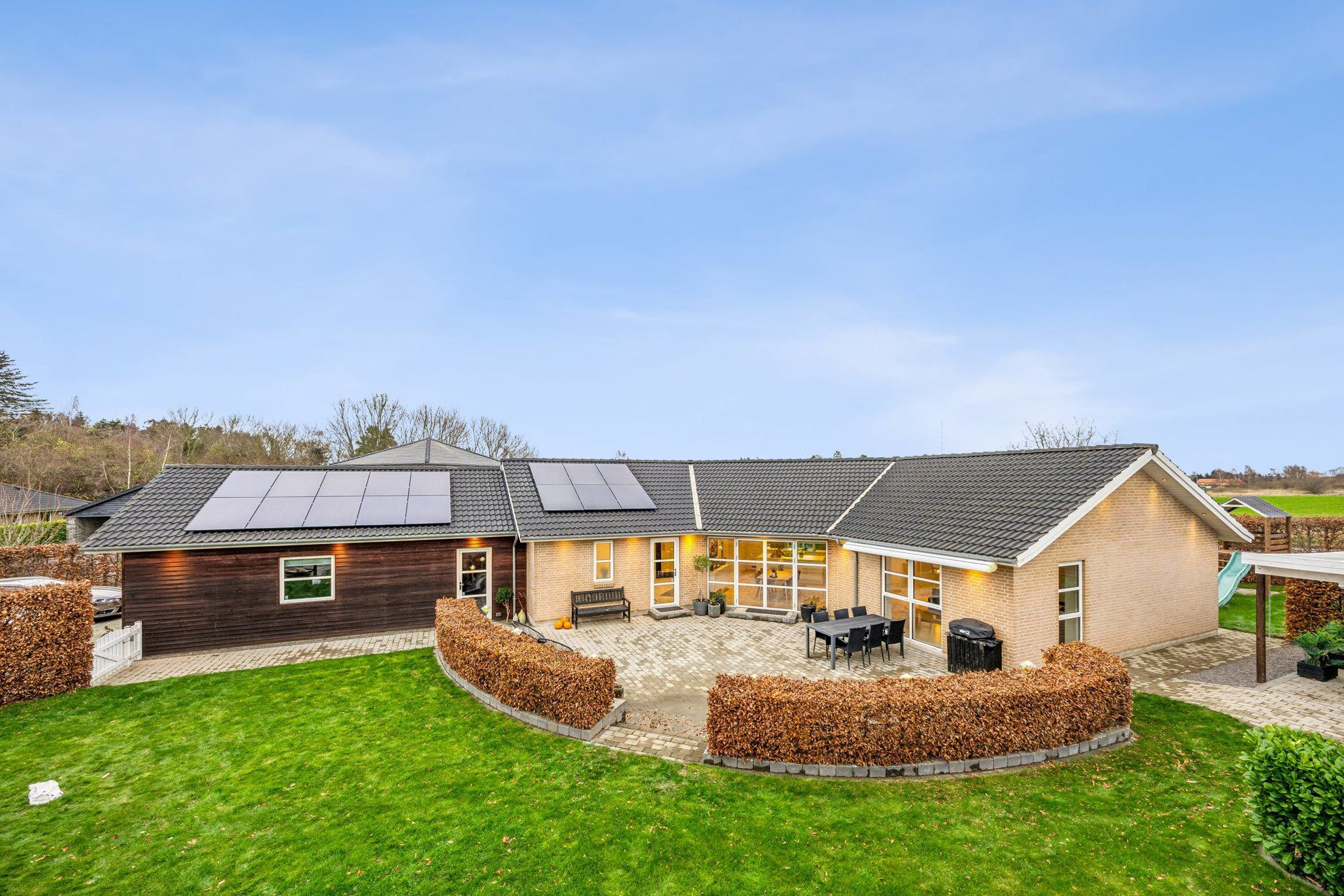 Eksklusiv bolig for 3,6  mio. kroner er netop kommet til salg i Jyderup - Se den og de dyreste boliger her