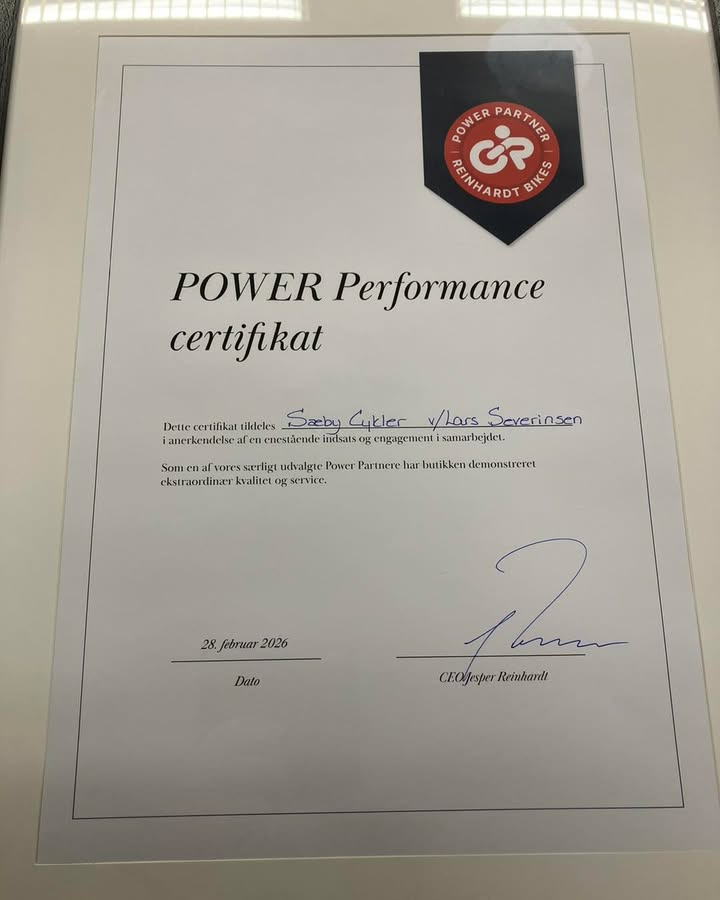 Sæby cykler takker kunder og personale efter at have modtaget performance-pris