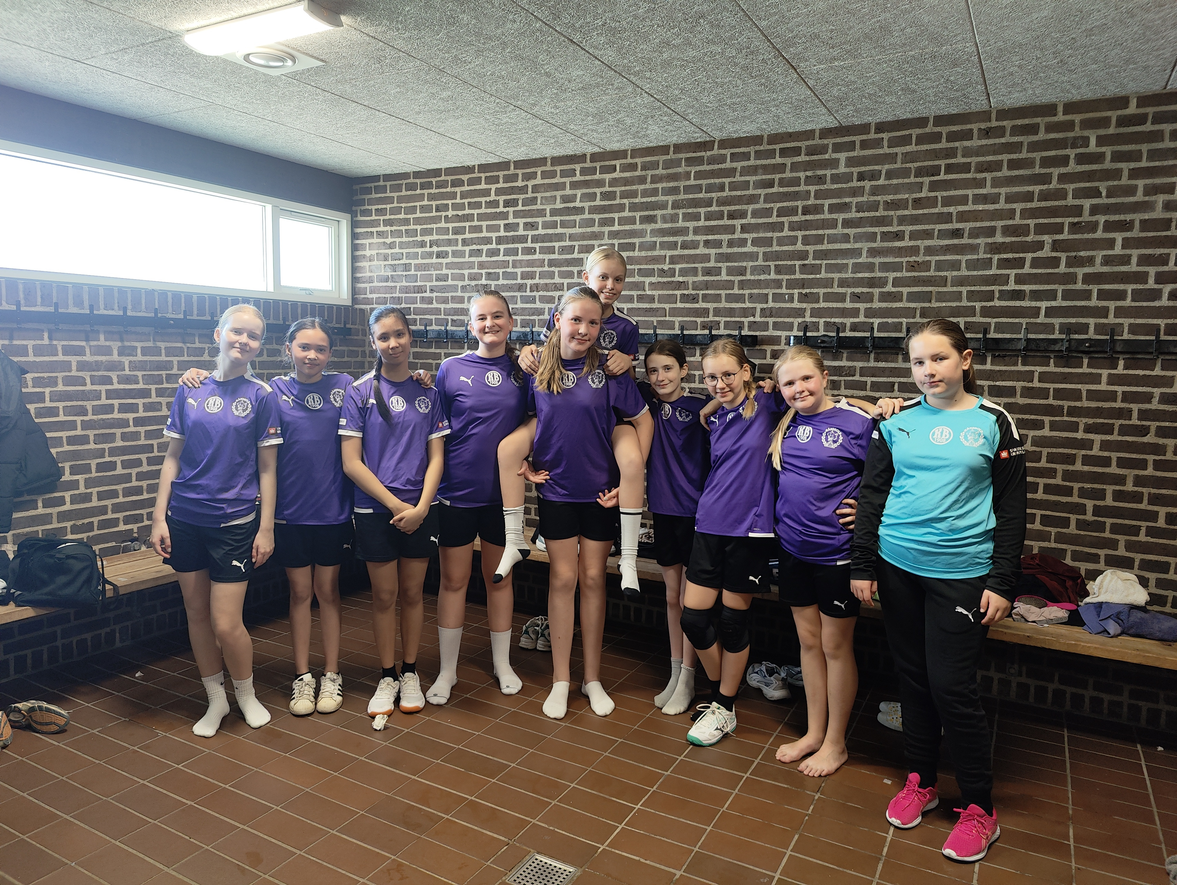 Vorup FB/Kristrup KB 4 taber tæt kamp på trods af fin præstation: “Pigerne spiller en flot håndbold kamp idag.Det er tydeligt at se, hvilken flot udvikling som pigerne er i gang med"