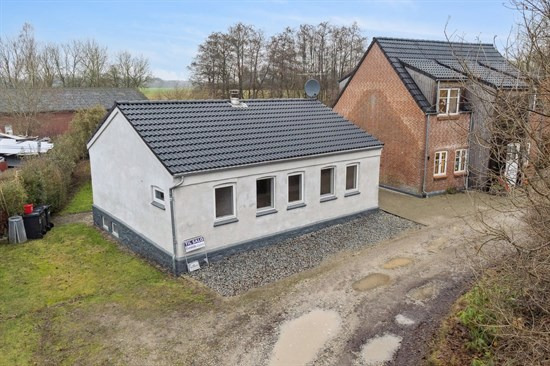 Ruholmsvej 15 er til salg for kun 1.350.000 kr.: Se de billigste boliger til salg i Hinnerup her