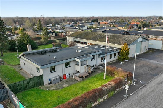 Engvangen 3 og 2 andre boliger er kommet til salg denne uge i Solrød Strand - se boligerne her.