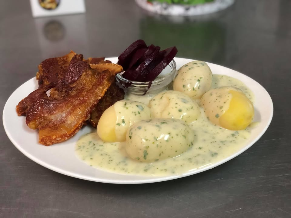 Ny menu tilgængelig hos Kiosk & Bistro ved Shell Ekspress Mariagervej