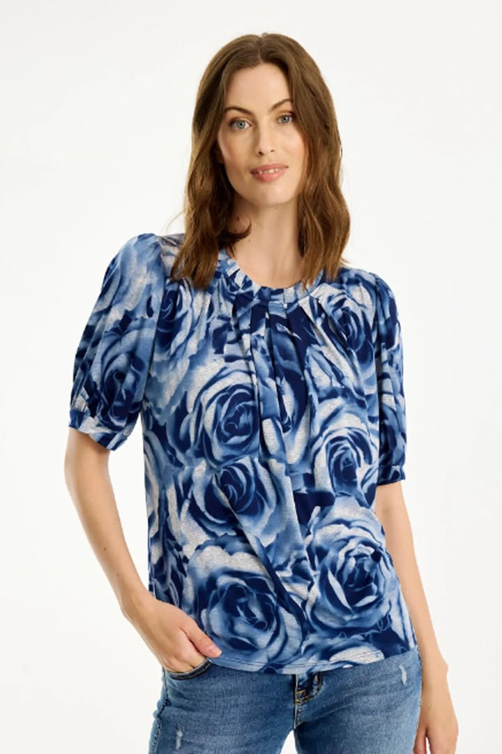 Rosengreen tilbyder flot bluse fra Infront til halv pris