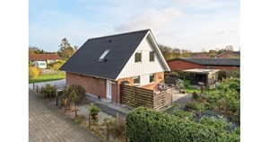 Danbolig Hjørring præsenterer indbydende villa for børnefamilien på Teglvej 4A