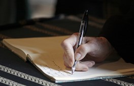 Mød to nybagte forfattere på Hammel Bibliotek