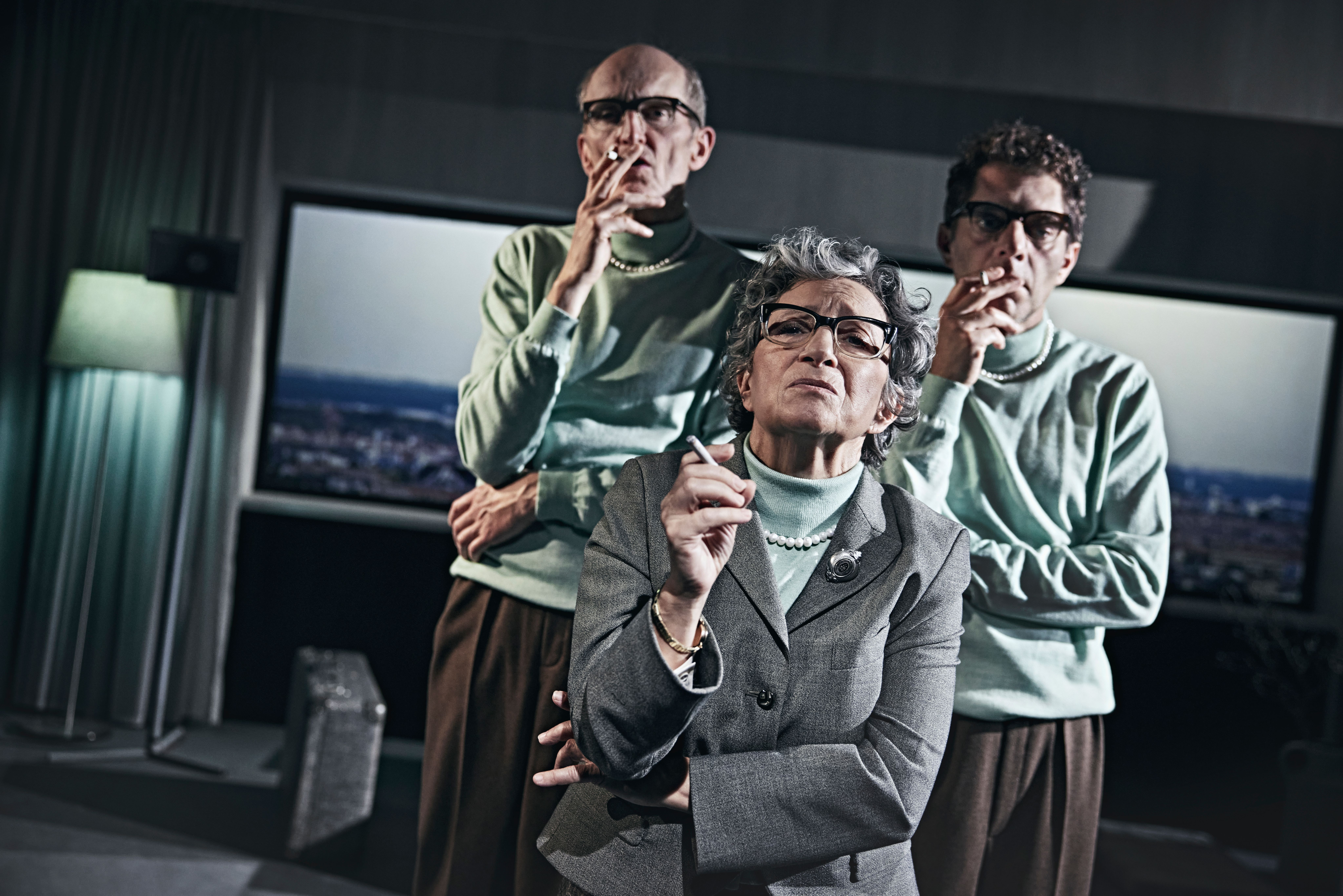 Oplev den anmelderroste forestilling om Hannah Arendt i Hjørring