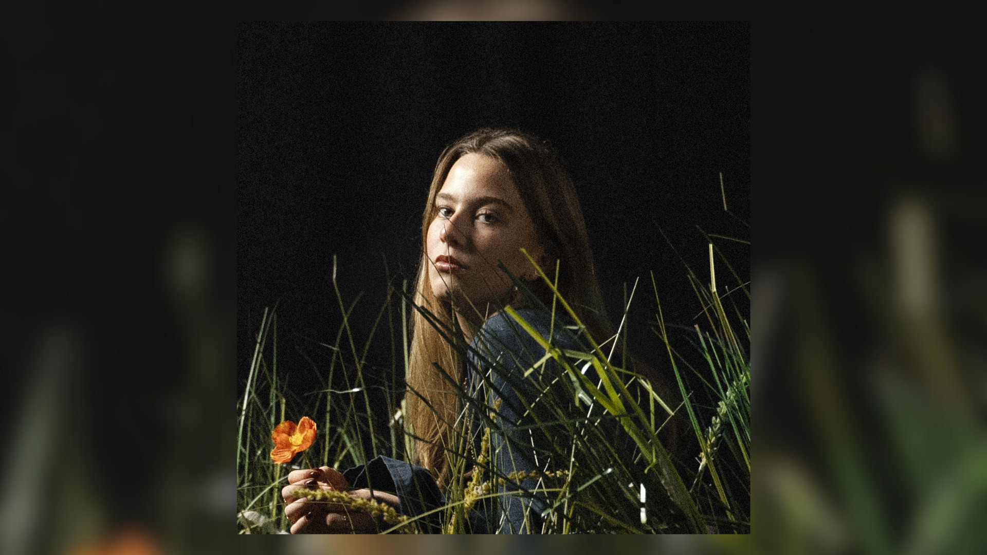 Spirende sangerinde Mille optræder på Tobaksgaarden